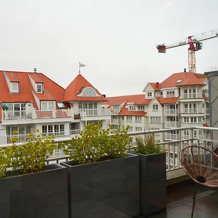 Apartamento Le Phare - Penthouse Duplex Sur La Lippenslaan - 10min à Pied - Idéal Groupe Famille&amis - 2 Terrasses - Garage Privé Gratuit à Proximité